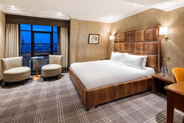 RADISSON BLU HAMPSHIRE LONDON